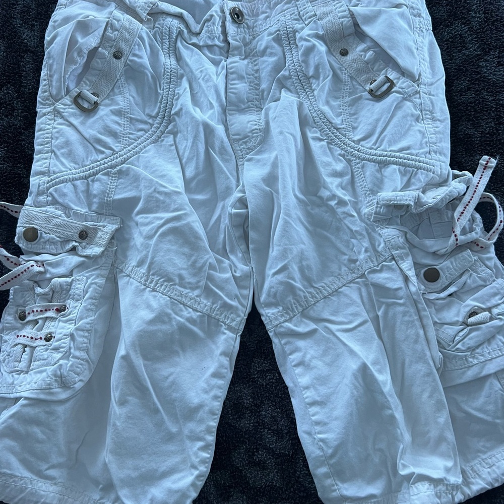 Men’s 32 cardio white shorts